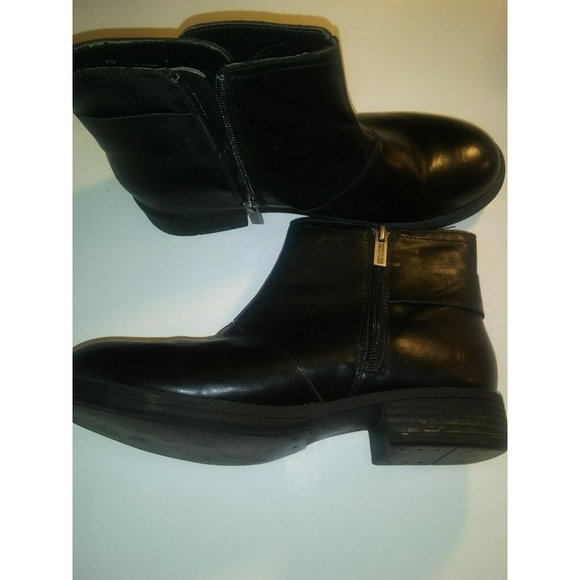 Kenneth Cole reaction black leather ankle boot 7.5 - Picture 2 of 5